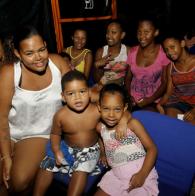 Voluntárias Sociais levam cinema gratuito ao Largo do Abaeté