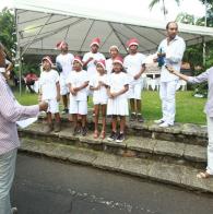 Crianças de creches carentes celebram Natal com Voluntárias Sociais da Bahia