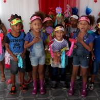 Creche de Fazenda Coutos comemora Dia das Mães com as VSBA