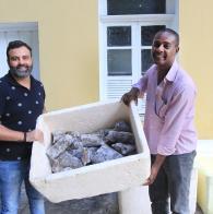 Voluntárias Sociais entregam 120 quilos de marisco para instituições